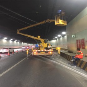 成都橋梁檢測高空車出租  云梯車租賃高空作業(yè)平臺車租賃