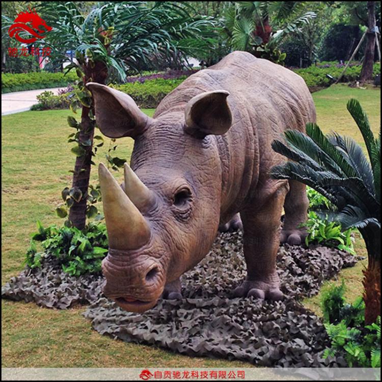 大型仿真犀牛電動機械仿真大象動態(tài)仿生動物模型機模裝置制作公司