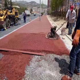 成都透水地坪石子廠家 室外停車場(chǎng)透水地坪 現(xiàn)貨供應(yīng)