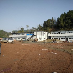 四川活動(dòng)板房屋 雅杰廠家直供 彩鋼板活動(dòng)板房 住人集裝箱活動(dòng)板房