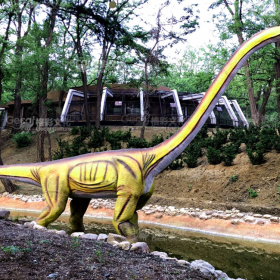 格彩 仿真恐龍模型 恐龍主題公園 裝飾景區(qū)趣味擺件 規(guī)格可定制