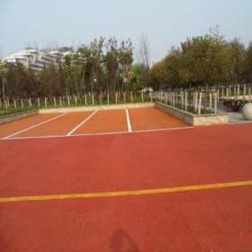 大連市 普通透水混凝土 露骨彩色透水混凝土 生態(tài)透水路面 生產(chǎn)商現(xiàn)貨供應